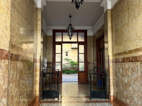 appartamento in vendita a Milano in zona XXII Marzo