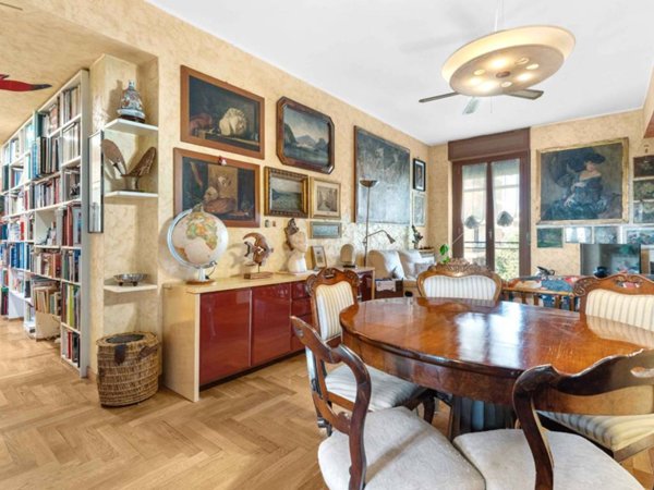appartamento in vendita a Milano in zona Famagosta
