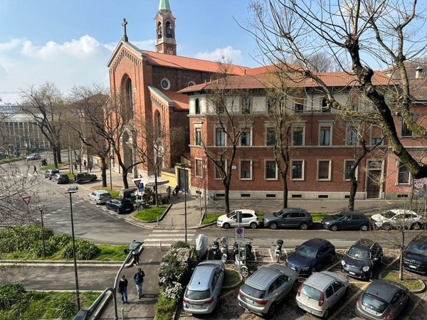 appartamento in vendita a Milano in zona Solari