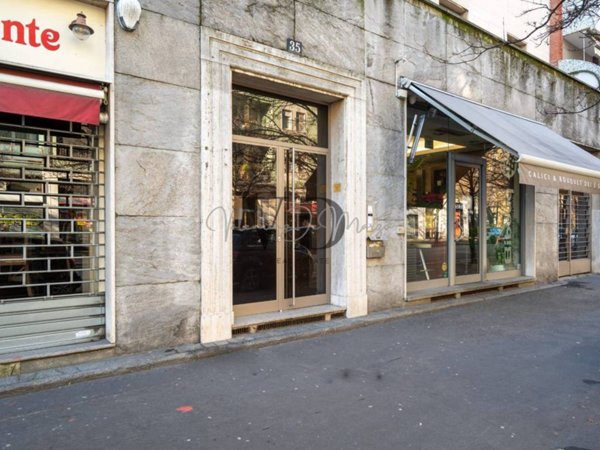 appartamento in vendita a Milano in zona Il Portello