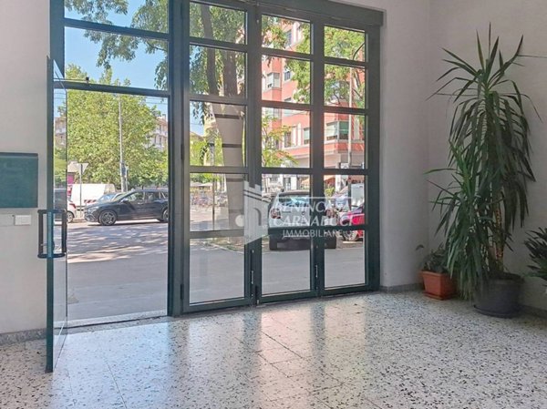 negozio in vendita a Milano in zona Città Studi