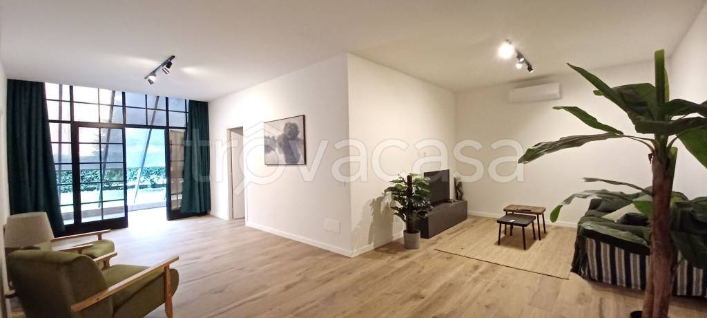 appartamento in vendita a Milano in zona Vigentino