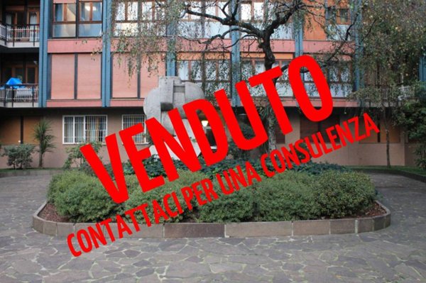 appartamento in vendita a Milano in zona Piazzale Lodi