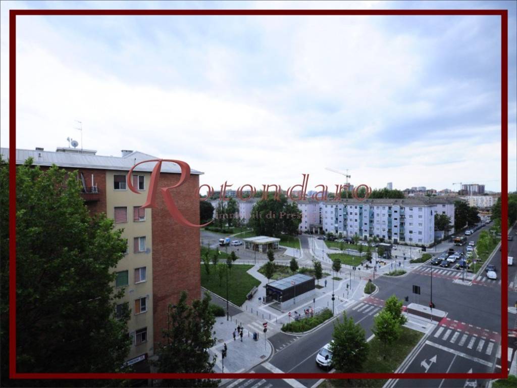 appartamento in vendita a Milano in zona Bande Nere