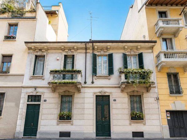 casa indipendente in vendita a Milano in zona Città Studi