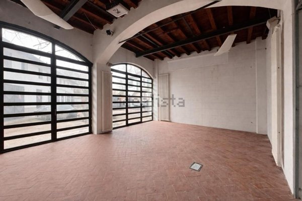 appartamento in vendita a Milano in zona Ronchetto sul Naviglio