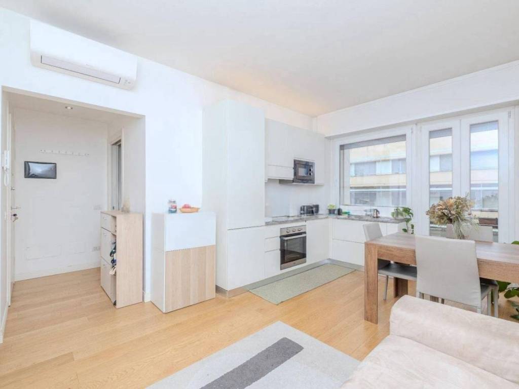 appartamento in vendita a Milano in zona Porta Venezia