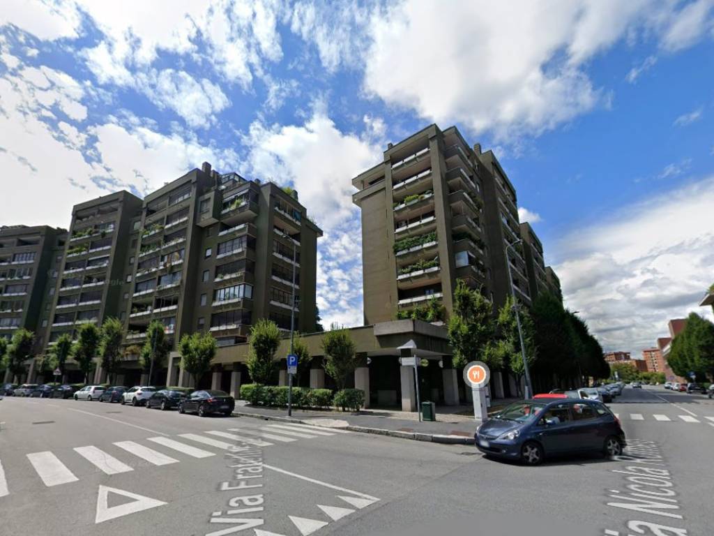 negozio in vendita a Milano in zona Chiesa Rossa