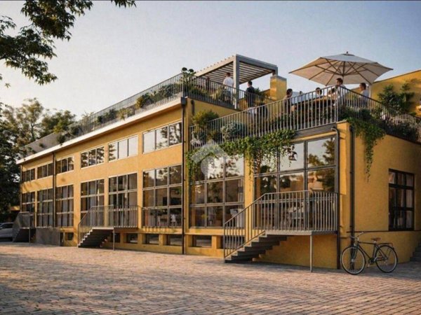 casa indipendente in vendita a Milano in zona Barona