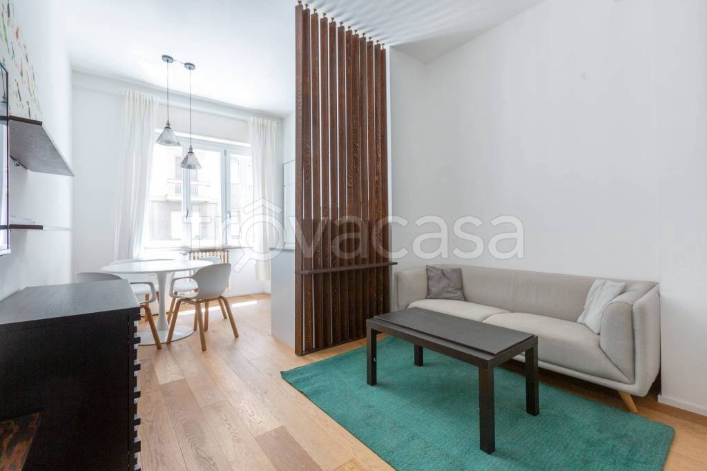 appartamento in vendita a Milano in zona Solari