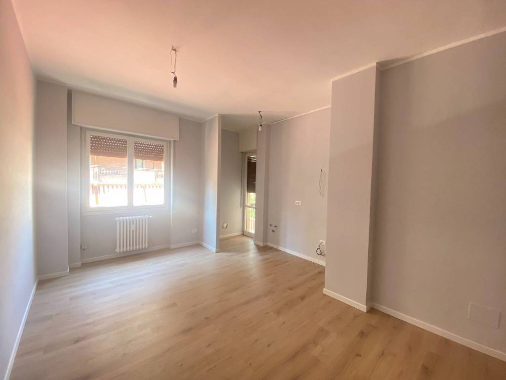 appartamento in vendita a Milano in zona Barona