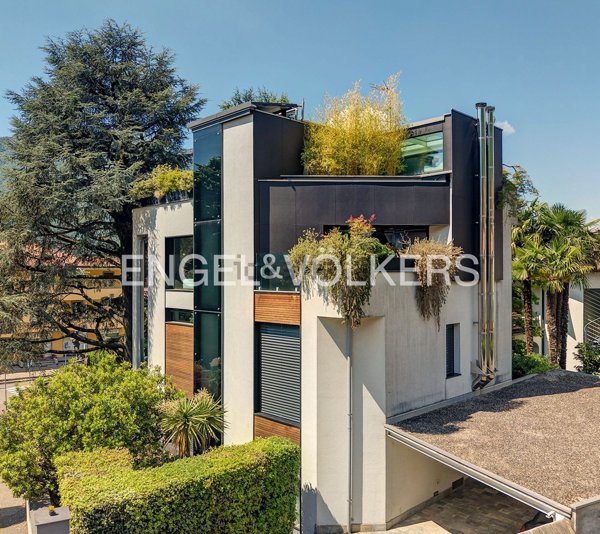 casa indipendente in vendita a Milano