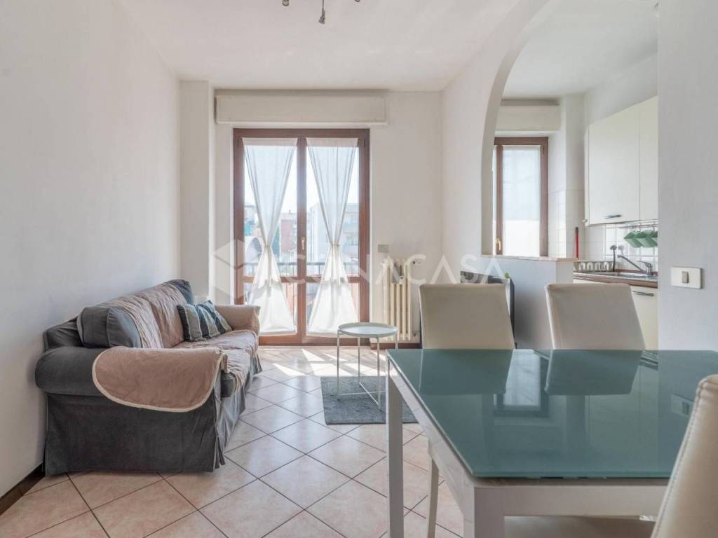 appartamento in vendita a Milano in zona Famagosta