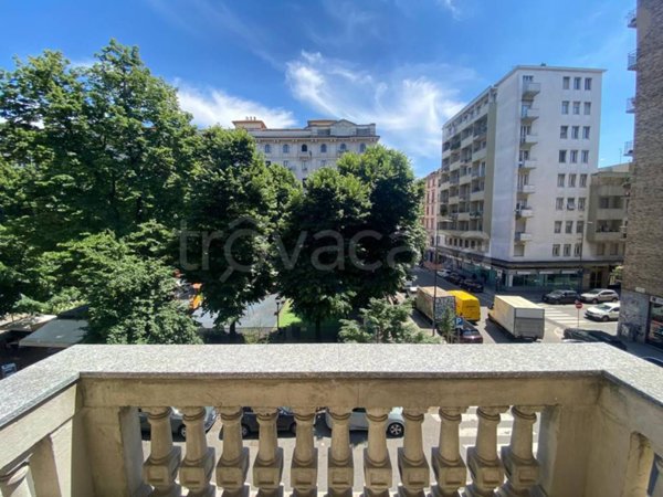 appartamento in vendita a Milano in zona Porta Venezia