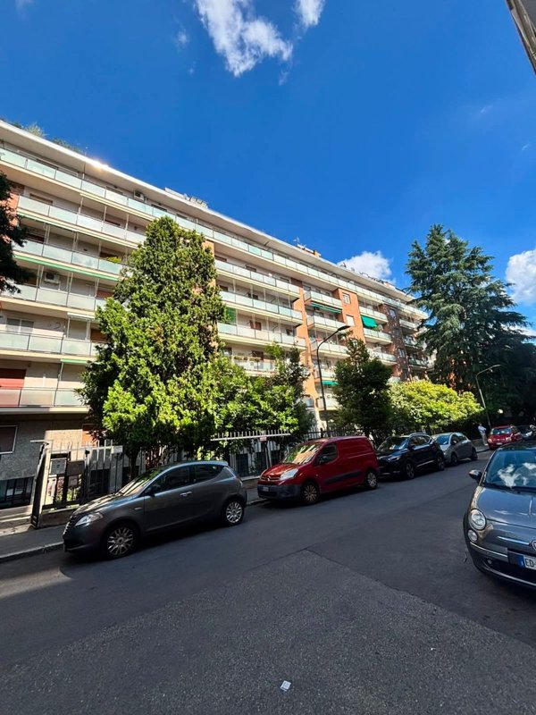 appartamento in vendita a Milano in zona Precotto