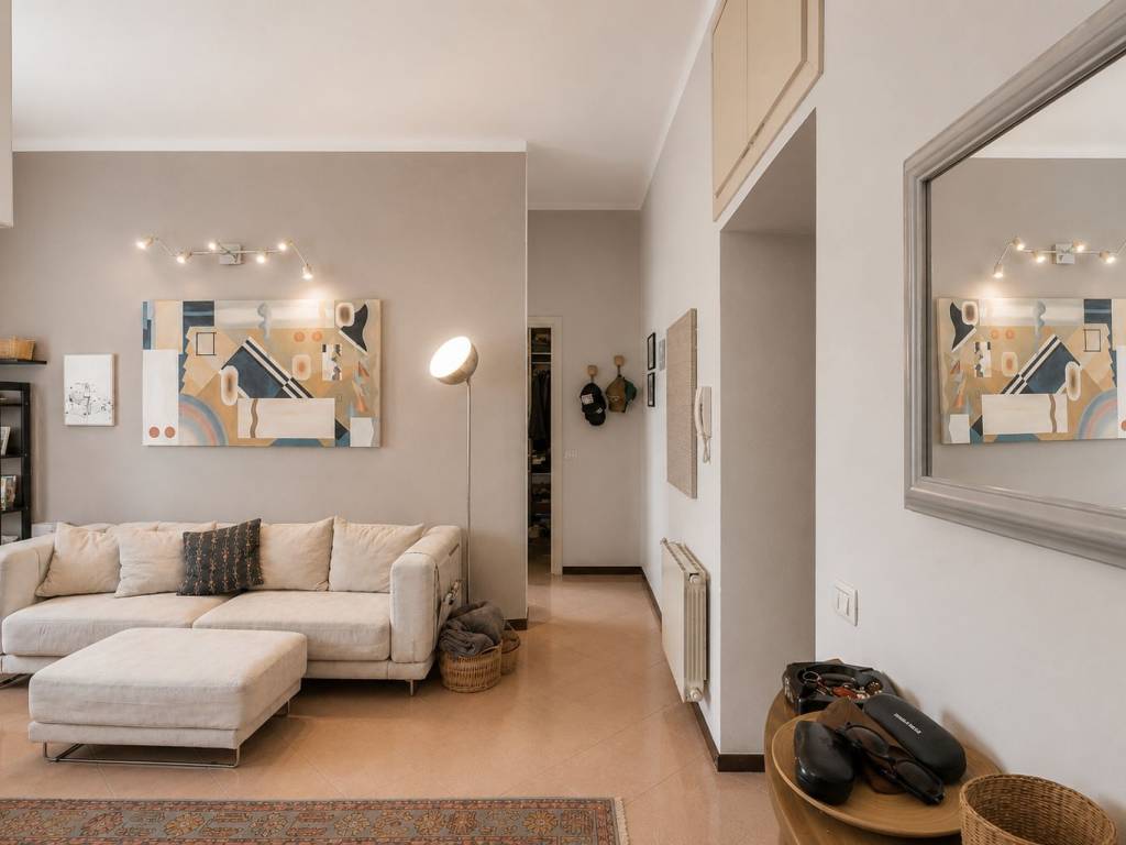 appartamento in vendita a Milano in zona XXII Marzo