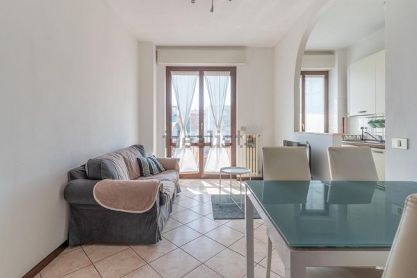 appartamento in vendita a Milano in zona Famagosta