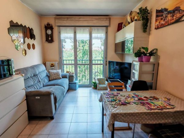 appartamento in vendita a Milano in zona Famagosta