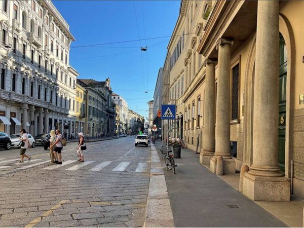 intera palazzina in vendita a Milano in zona Centro Storico