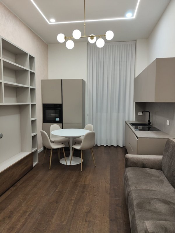 appartamento in vendita a Milano in zona Loreto