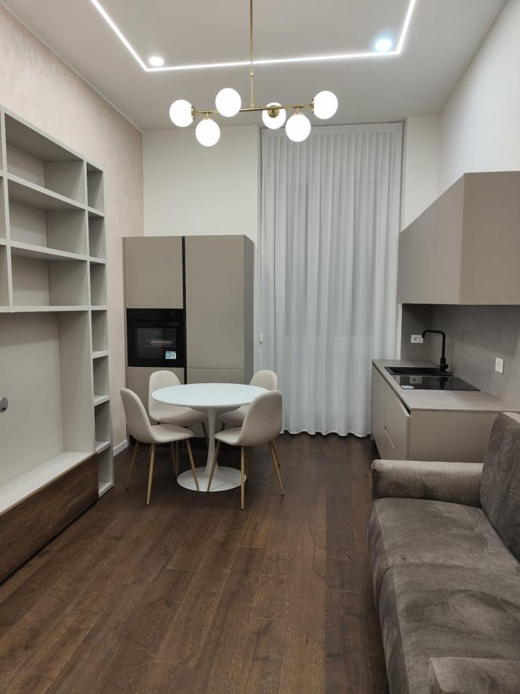 appartamento in vendita a Milano in zona Loreto