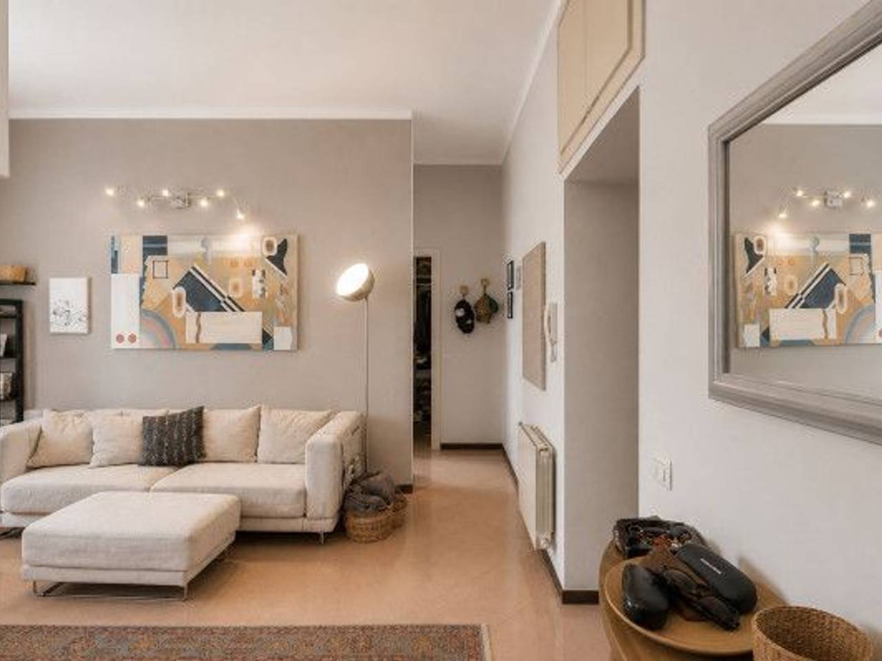 appartamento in vendita a Milano in zona XXII Marzo