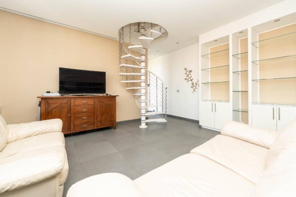 appartamento in vendita a Milano in zona Piazzale Lodi