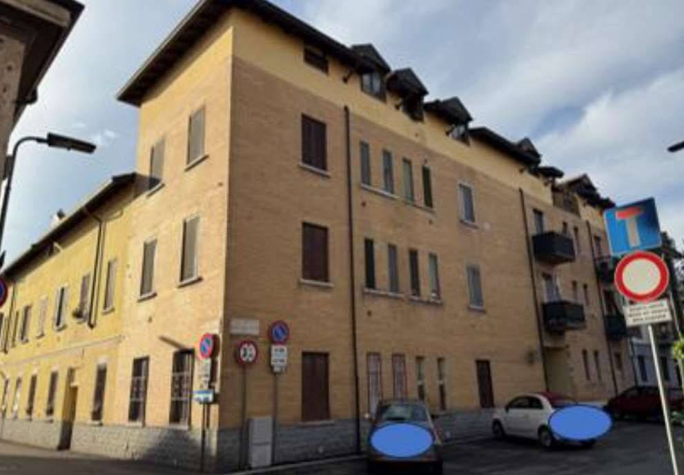 appartamento in vendita a Milano in zona Baggio