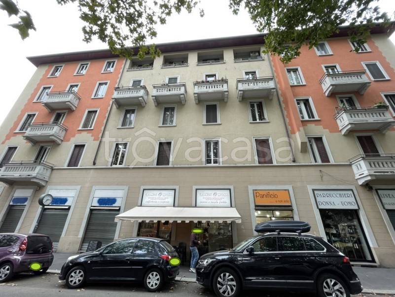 appartamento in vendita a Milano in zona Piazzale Lodi