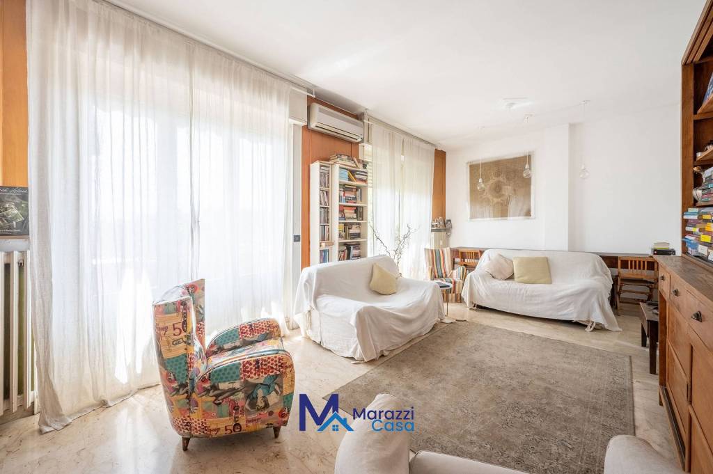 appartamento in vendita a Milano in zona Cagnola
