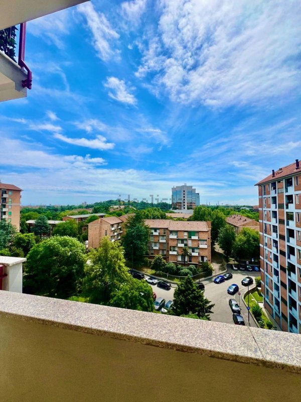 appartamento in vendita a Milano in zona Gallaratese