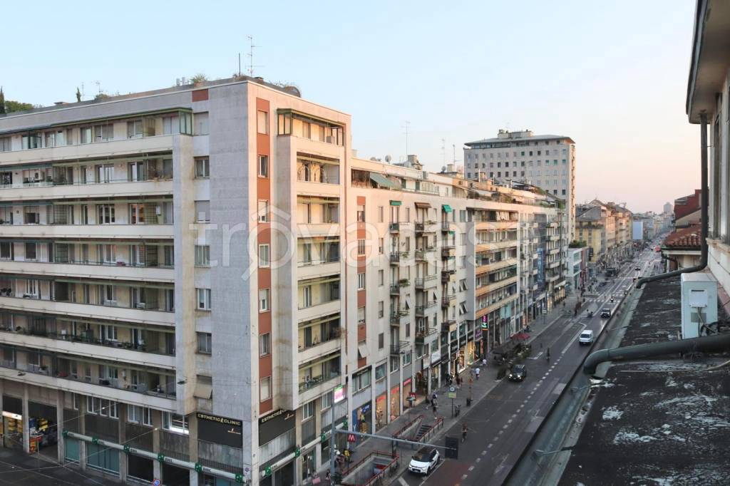 appartamento in vendita a Milano in zona Loreto
