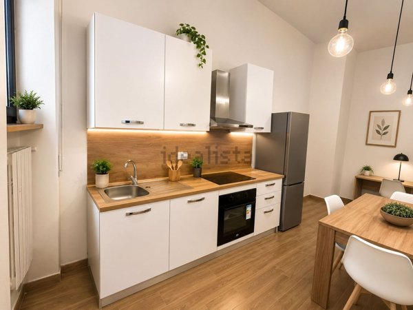 appartamento in vendita a Milano in zona Lorenteggio