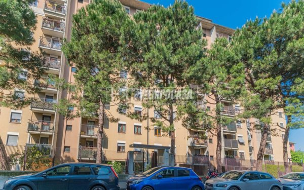 appartamento in vendita a Milano in zona Bruzzano