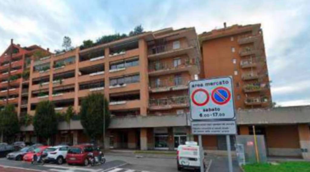 appartamento in vendita a Milano in zona Adriano