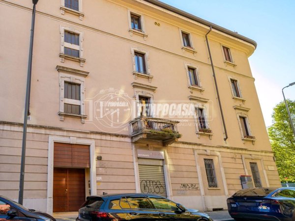appartamento in vendita a Milano in zona Morivione