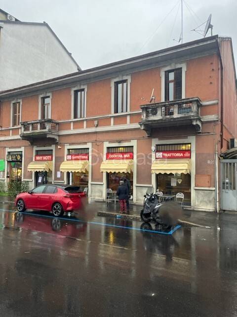 locale commerciale in vendita a Milano in zona Bicocca