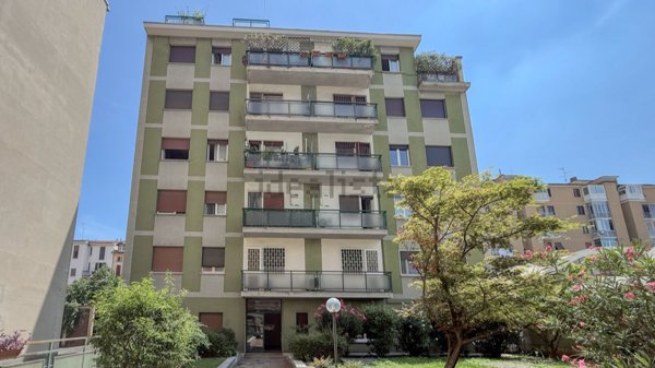 appartamento in vendita a Milano in zona Stazione Centrale