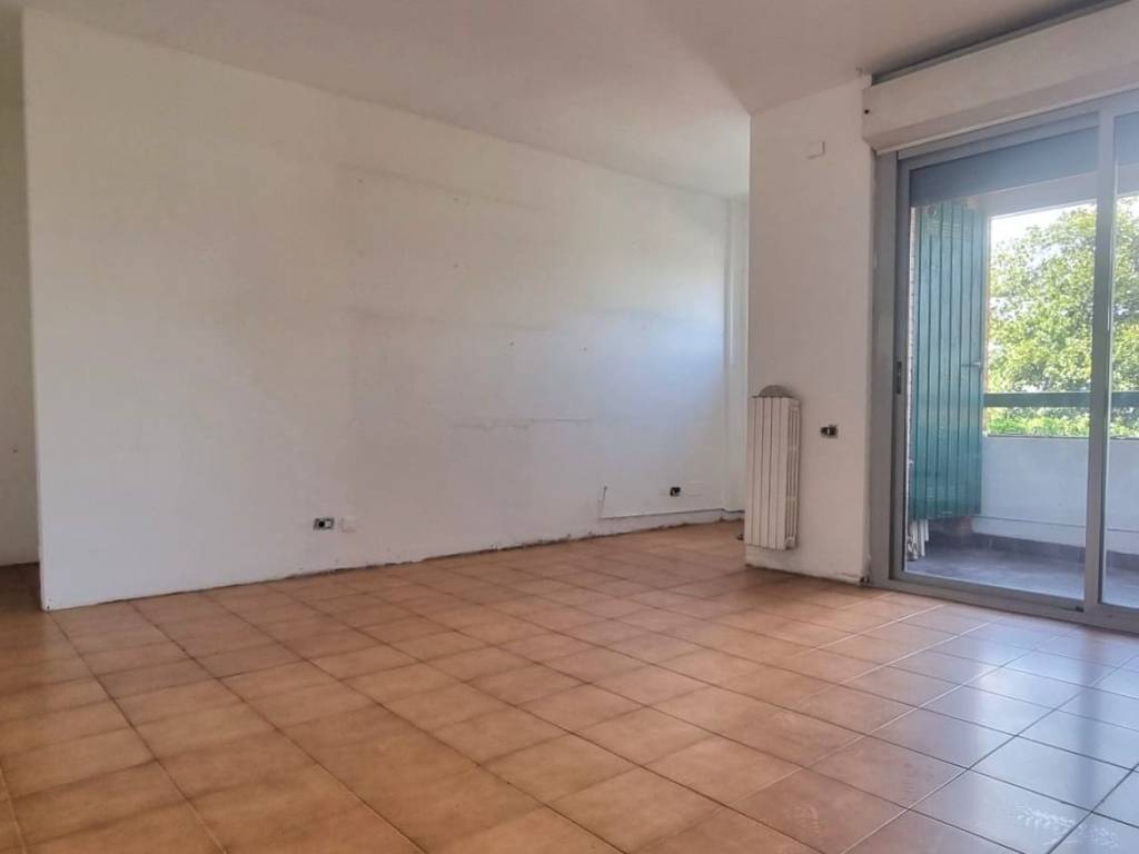 appartamento in vendita a Milano in zona Barona