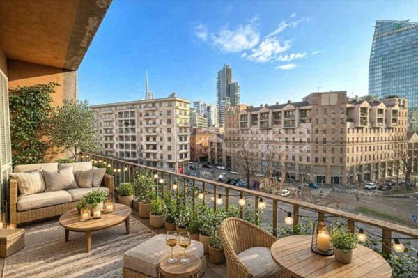 appartamento in vendita a Milano in zona Porta Nuova