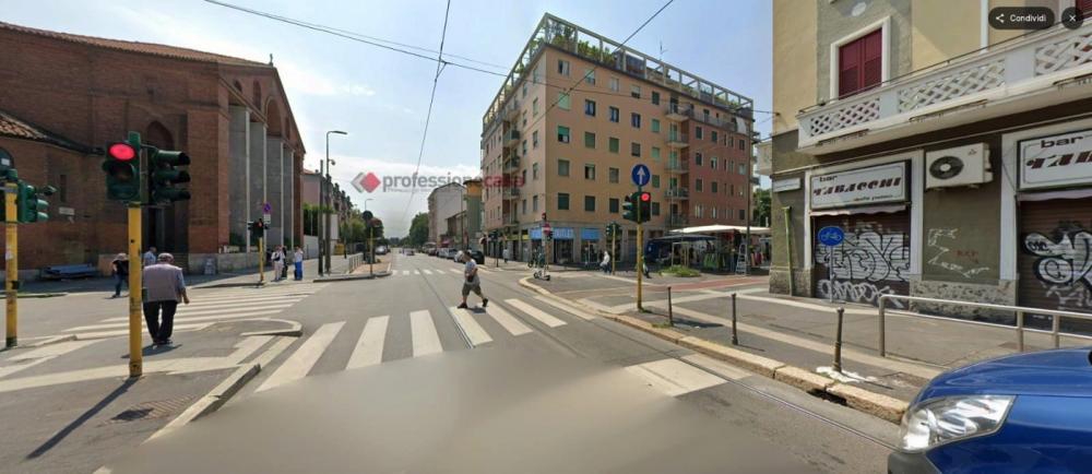 appartamento in vendita a Milano in zona Famagosta