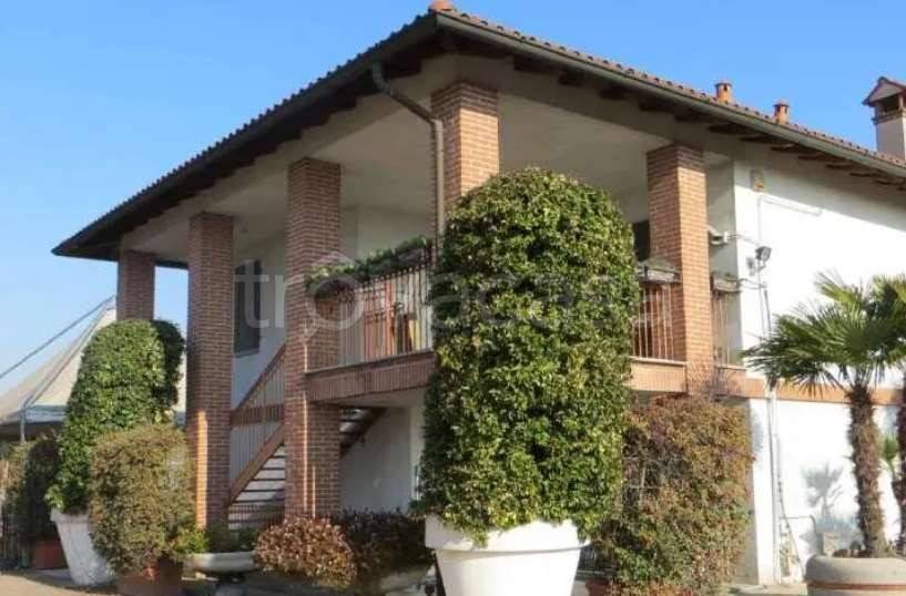 appartamento in vendita a Milano in zona Quintosole