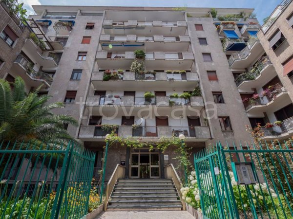 appartamento in vendita a Milano in zona Isola