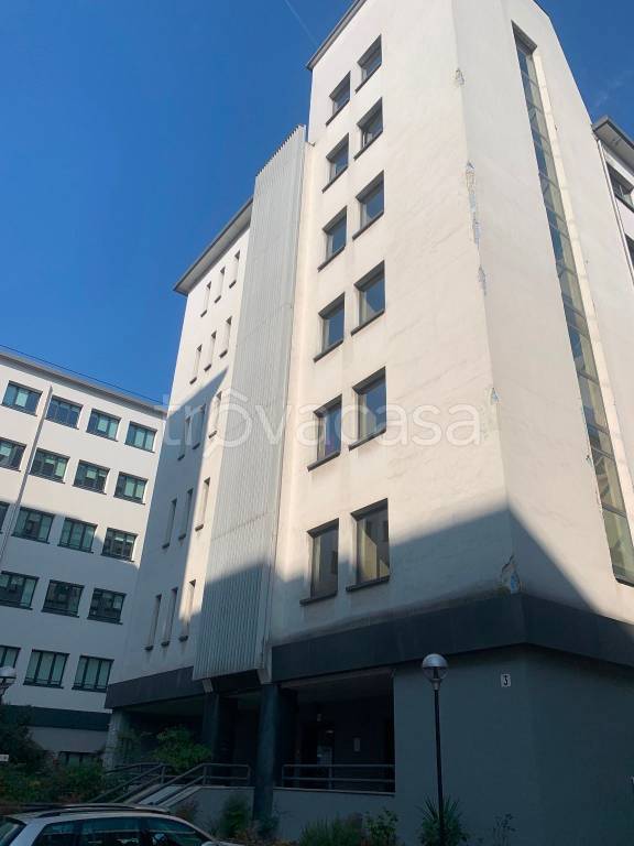 ufficio in vendita a Milano in zona Bovisa