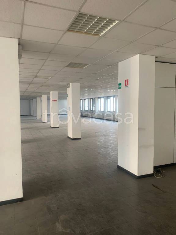 ufficio in vendita a Milano in zona Bovisa