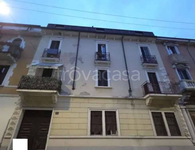 appartamento in vendita a Milano in zona Baggio