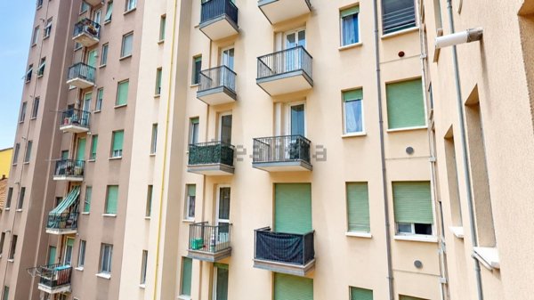 appartamento in vendita a Milano in zona Rogoredo