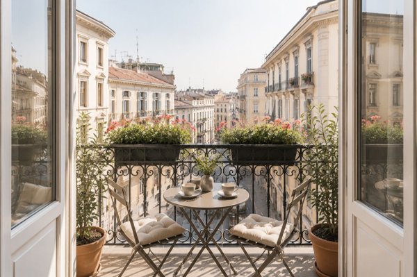 appartamento in vendita a Milano in zona Guastalla