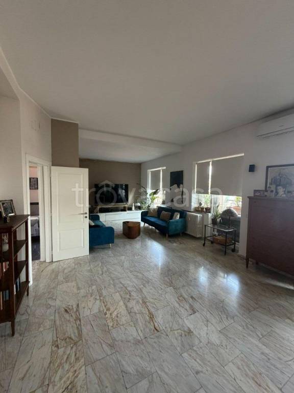 appartamento in vendita a Milano in zona Corvetto