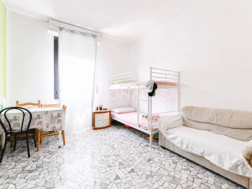 appartamento in vendita a Milano in zona Porta Vittoria